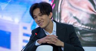 #Abai175: Димаш Кудайберген принял стихотворную эстафету от Президента РК