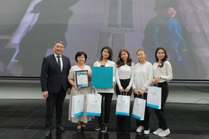 МЕМЛЕКЕТТІК РӘМІЗДЕРДІҢ 30 ЖЫЛДЫҒЫНА АРНАЛҒАН КОНКУРС ЖЕҢІМПАЗДАРЫНЫҢ ЕСІМДЕРІ ЖАРИЯЛАНДЫ